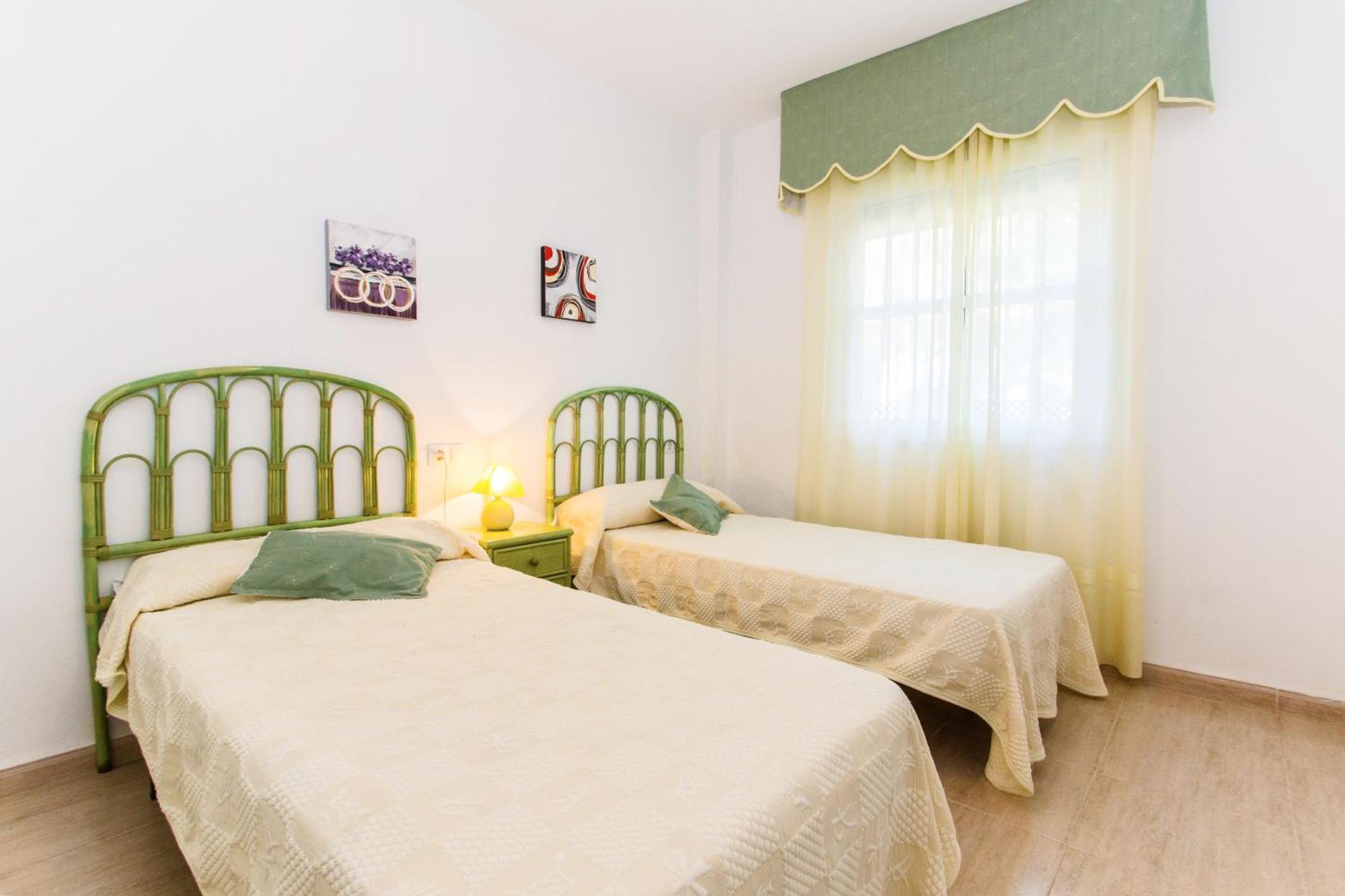 Apartamentos Rotonda コニル・デ・ラ・フロンテラ 部屋 写真