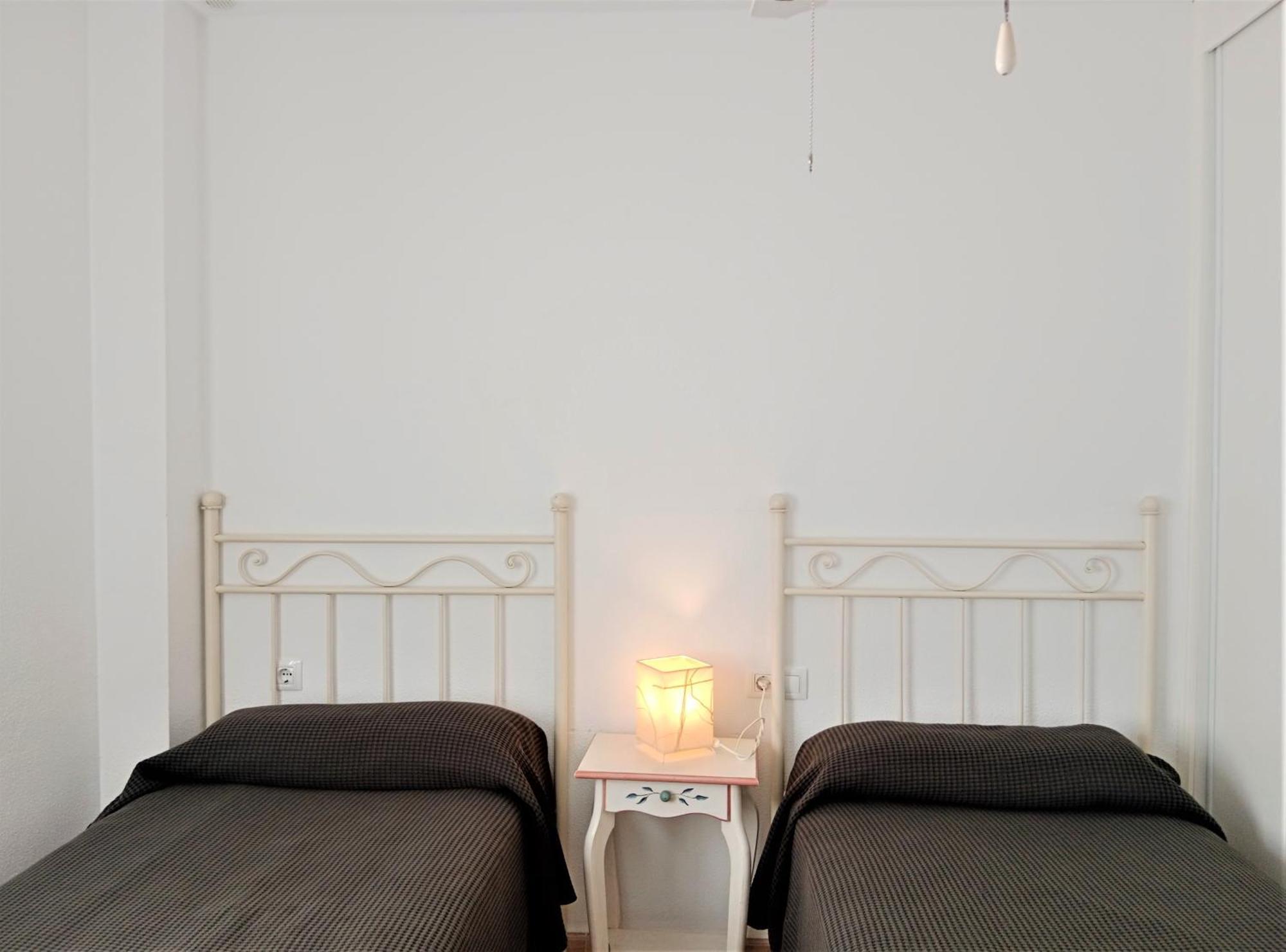 Apartamentos Rotonda コニル・デ・ラ・フロンテラ 部屋 写真